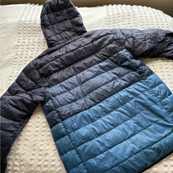 Eddie Bauer Navy and Teal Puffer Jacket • Size M - Picture 8 of 8